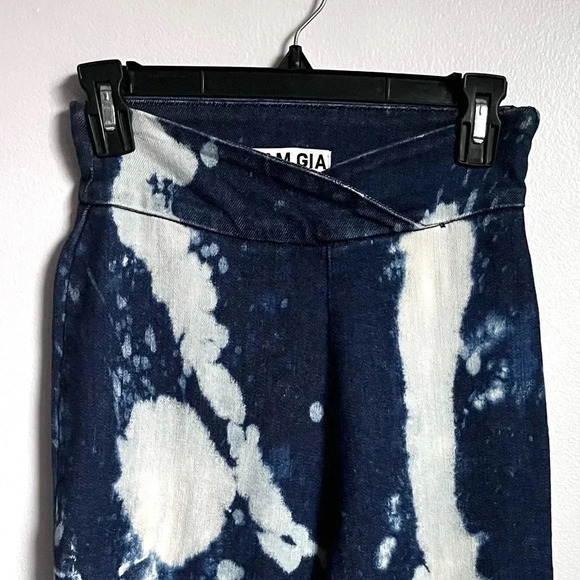 I AM GIA Bleached Bell Bottoms Flared Jeans - Picture 7 of 11